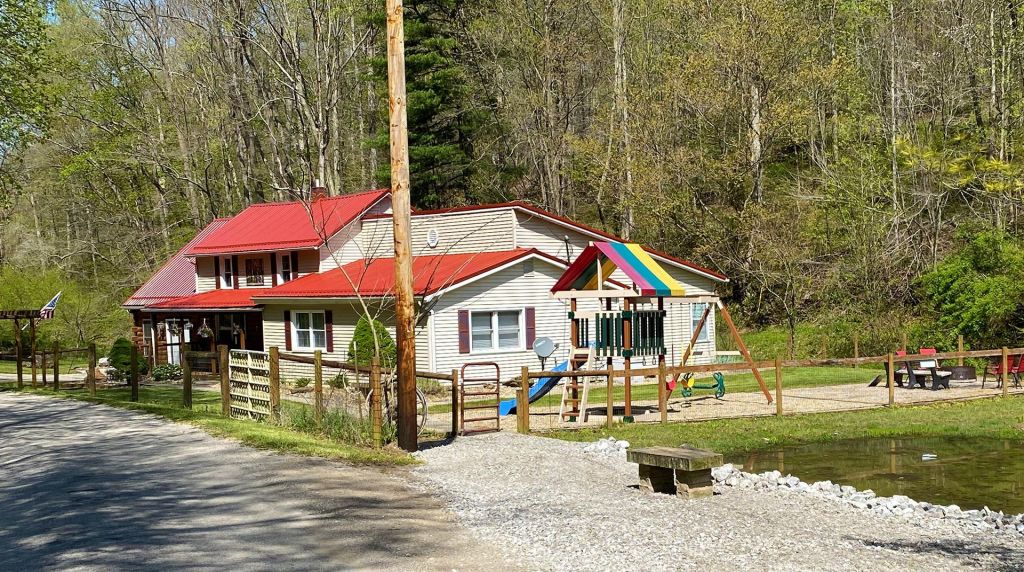 Lodges, Cabins & Tree Tops in Hocking Hills | Turkey Ridge Lodges ...