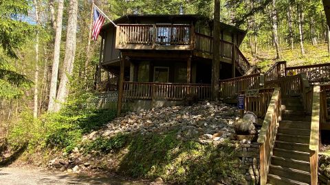 Treetop Lodge Hocking hills