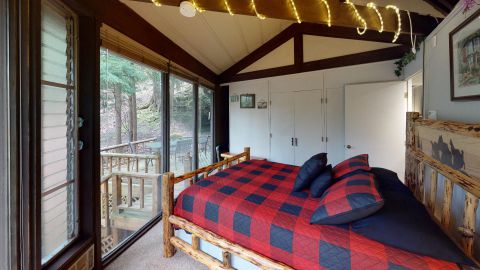 Treetop 1 Hocking hills