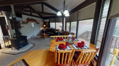 Treetop 1 Hocking hills