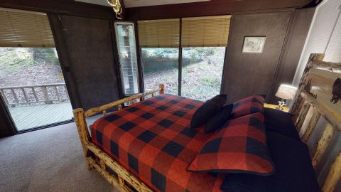 Treetop 1 Hocking hills