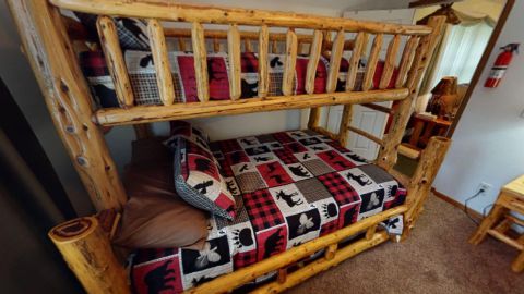 Lodge in Hocking Hill Lodge in Hocking Hill